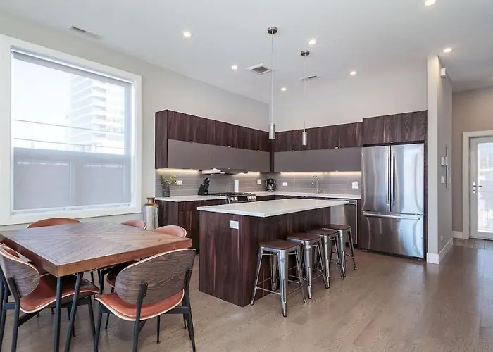 Ferienhaus Breathtaking Chi Unit In River North With Rooftop Deck - Penthouse A - Sleeps 11