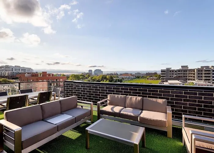 Breathtaking Chi Unit In River North With Rooftop Deck - Penthouse A - Sleeps 11 * Chicago